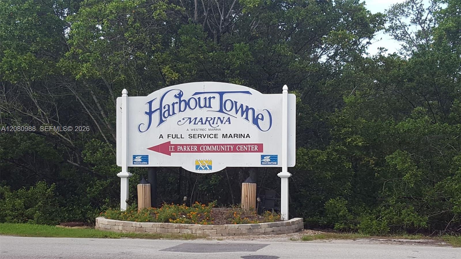 Harbor Towne Marina