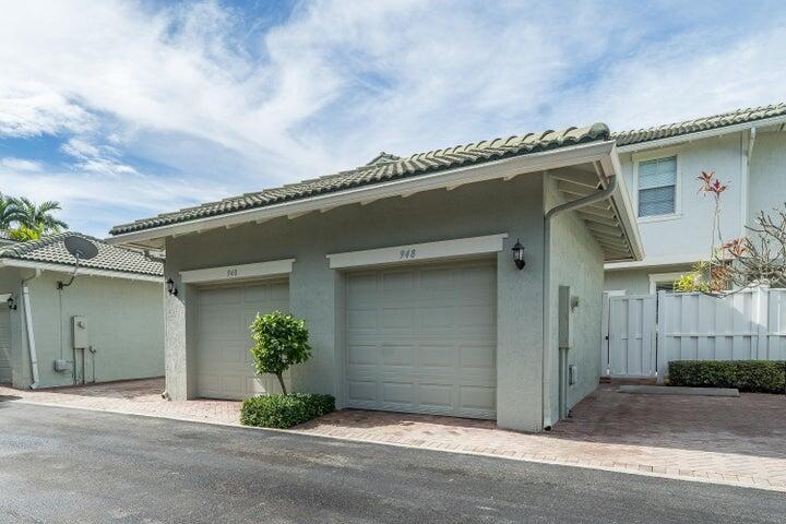 948 NW 18th Avenue — Photo 5