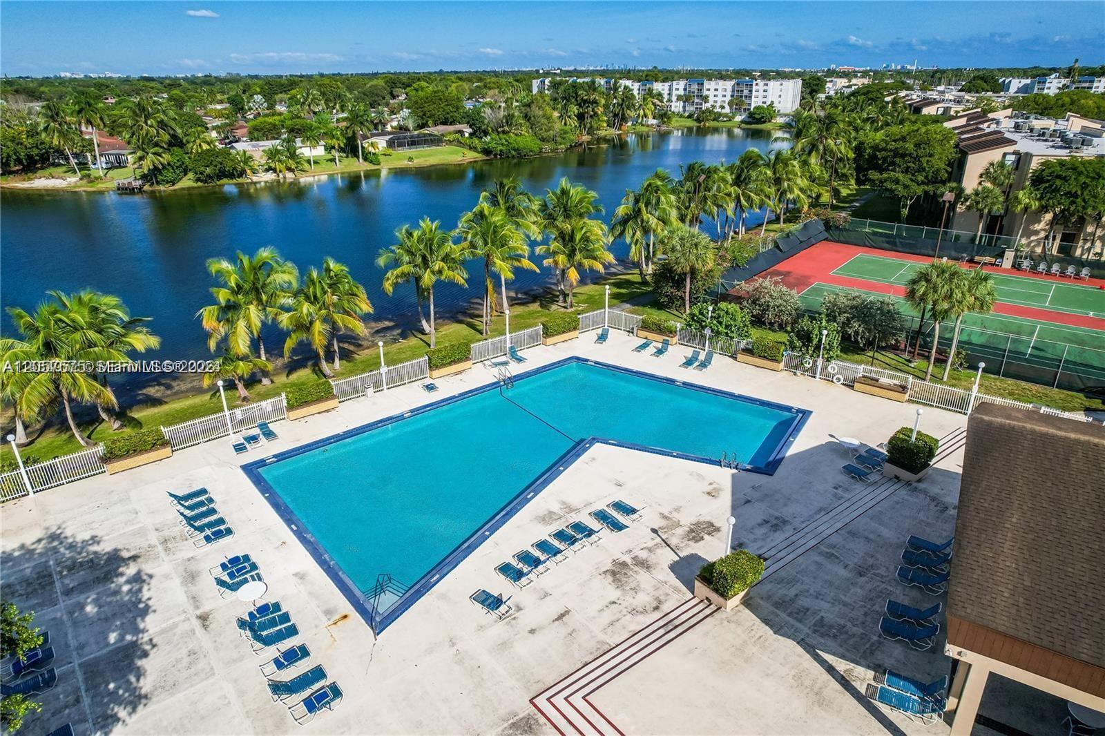 14221 N Kendall Dr # 110C, Miami FL 33186