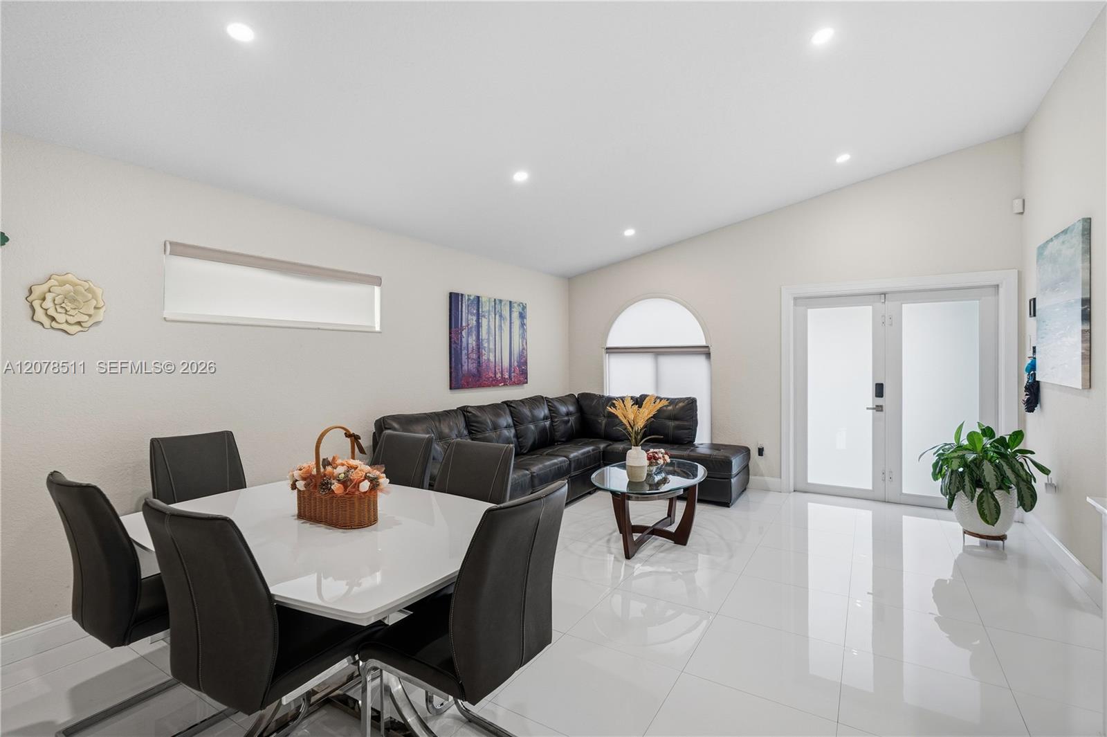 7456 W 34th Ln — Photo 2