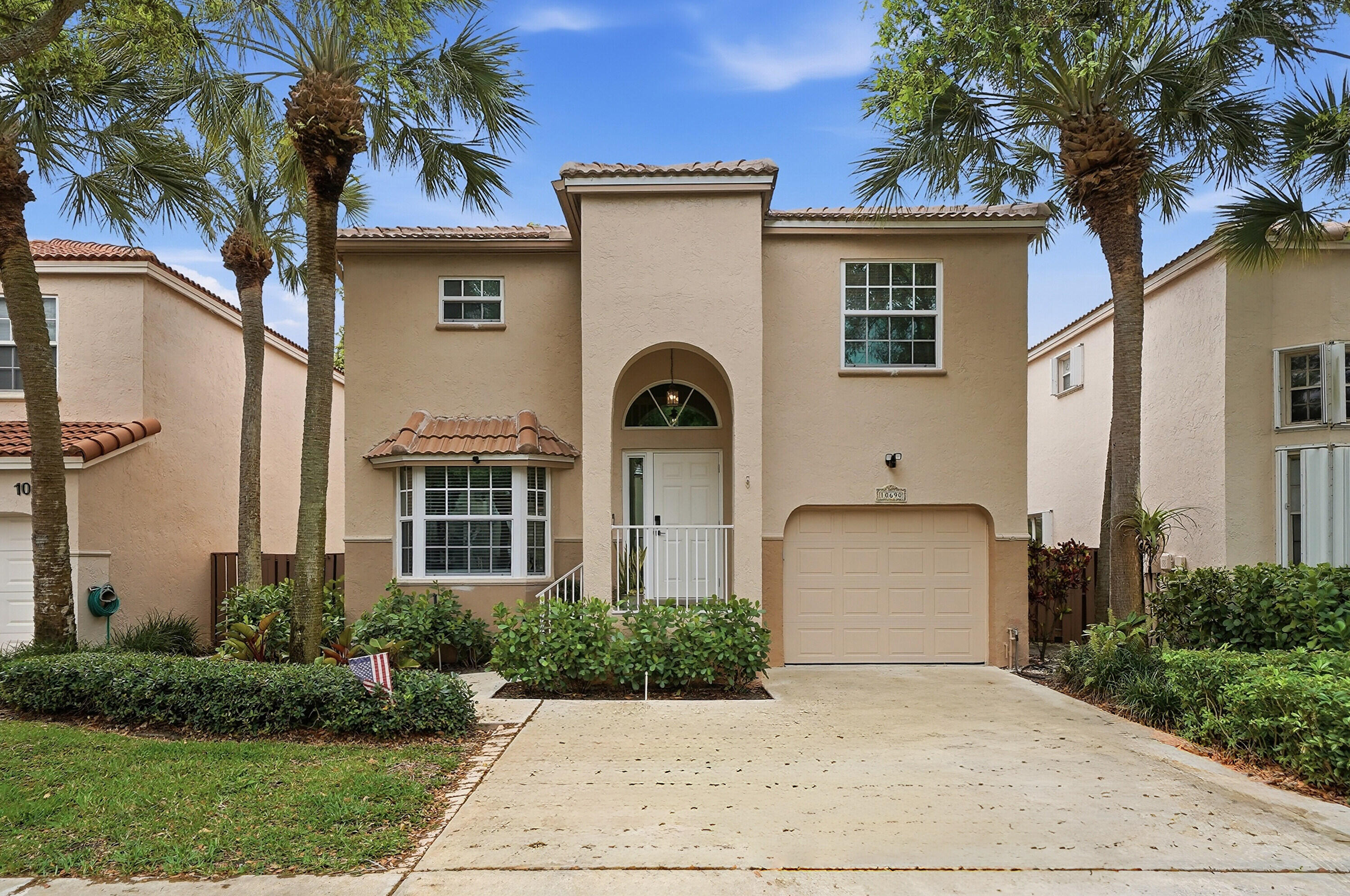 10690 NW 12th Drive, Plantation FL 33322