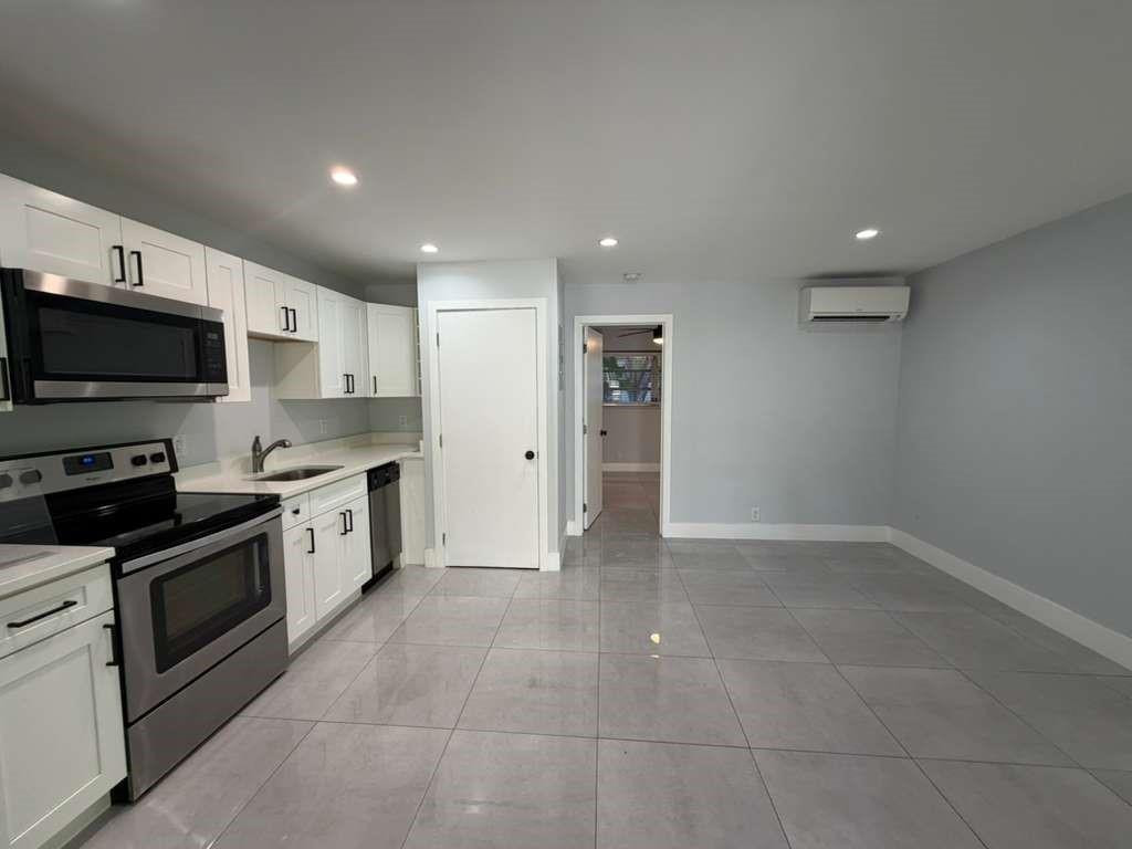 820 N Victoria Park Road # 3, Fort Lauderdale FL 33304