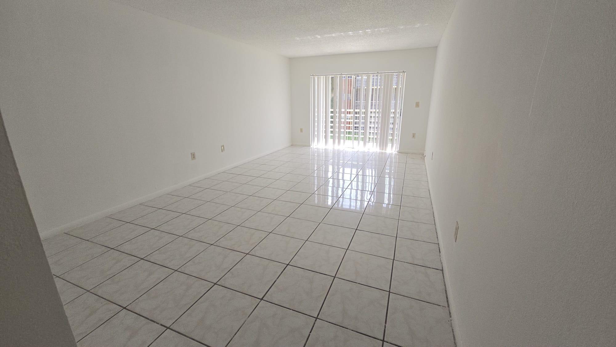 3600 NW 21ST Street # 203, Lauderdale Lakes FL 33311