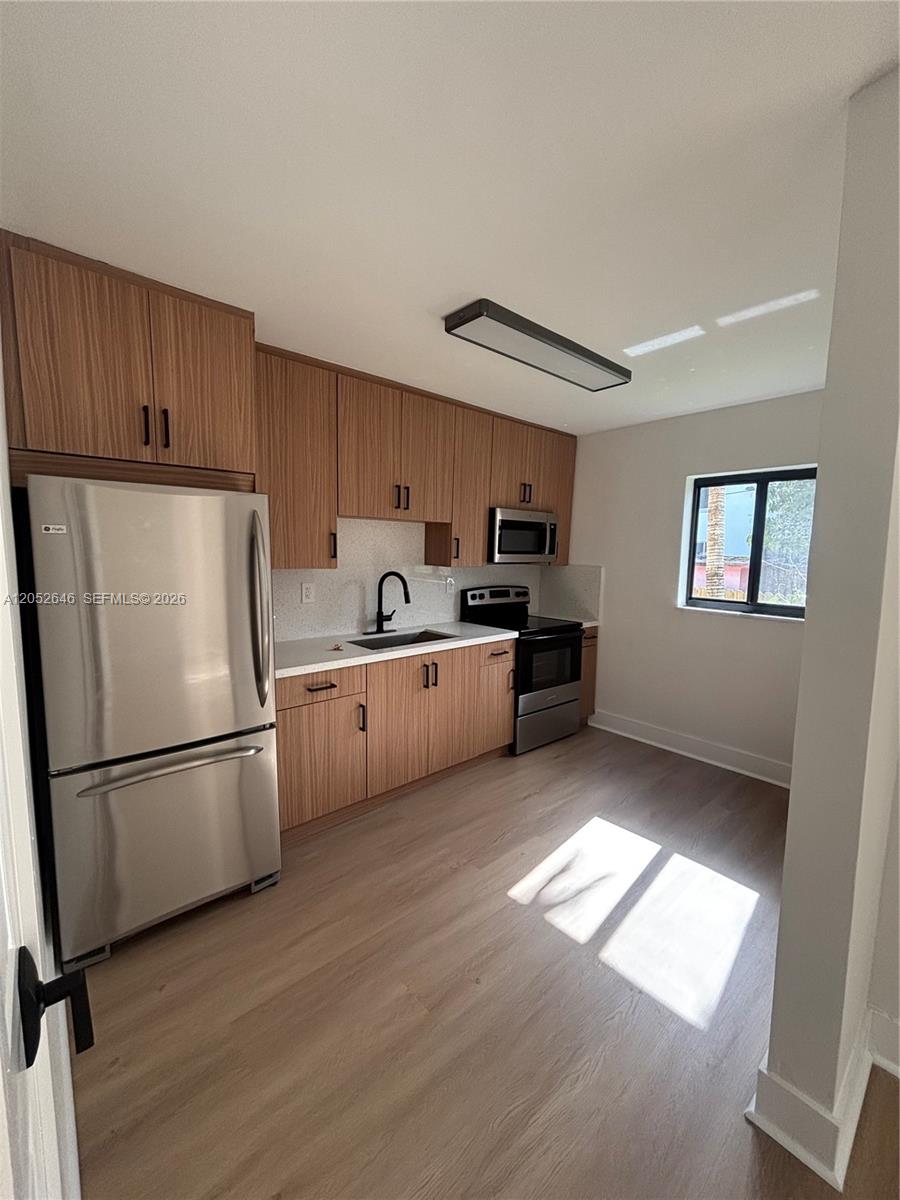1353 NW 5th St # 1, Miami FL 33125