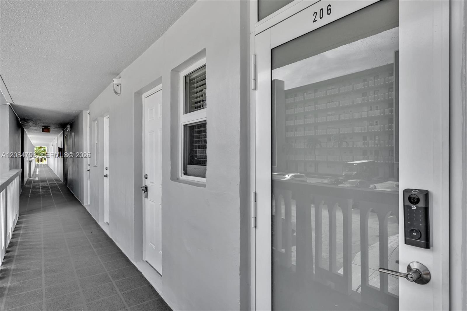 610 NE 12th Ave # 206 — Photo 3