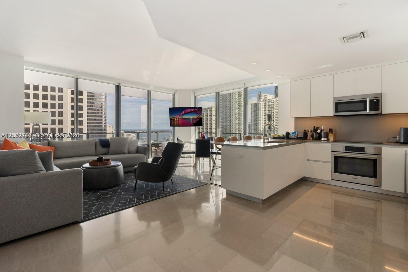 68 SE 6th St # 2101 View 1