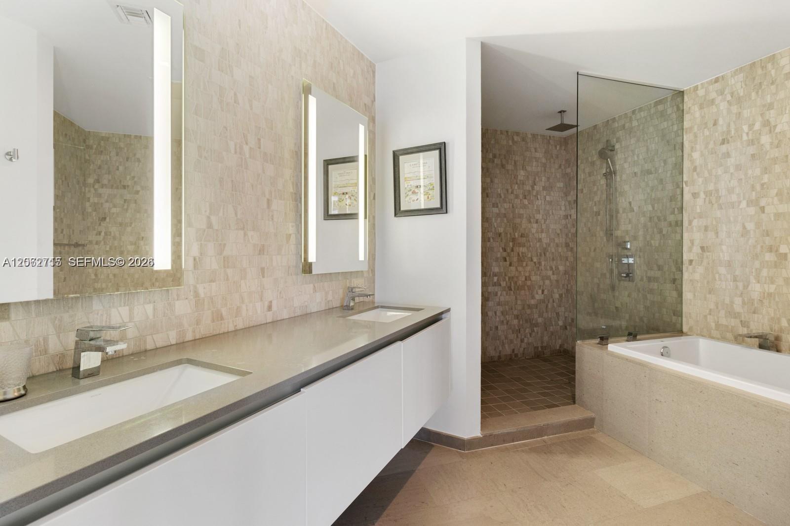 68 SE 6th St # 2101 View 12