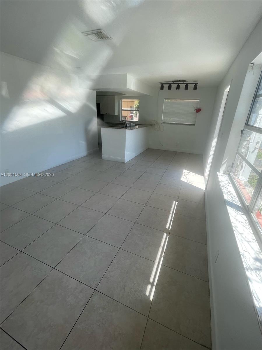 7941 SW 10th St # A — Photo 2
