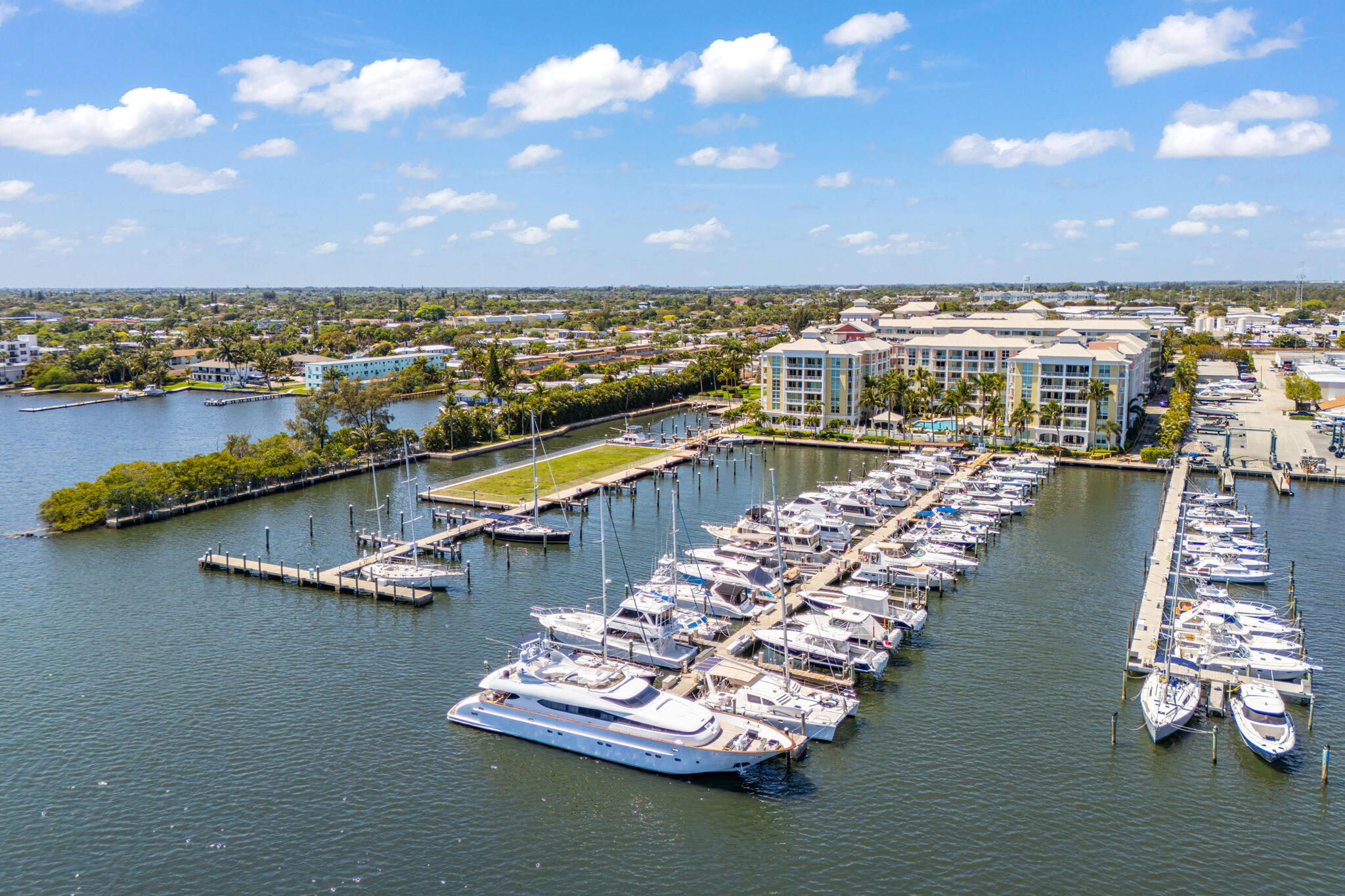 806 E Windward Way # 403, Lantana FL 33462