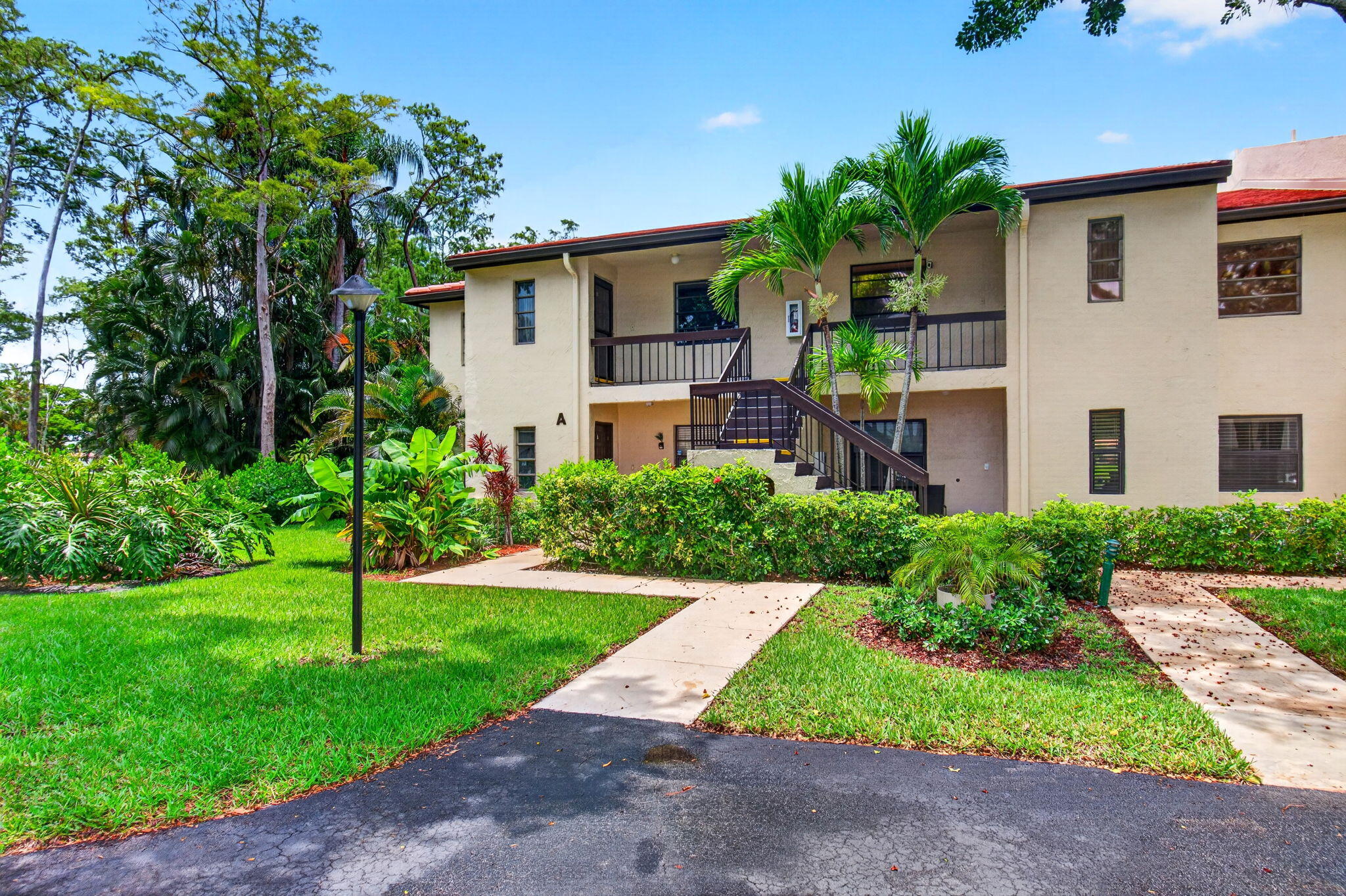 8460 Casa Del Lago # 25B, Boca Raton FL 33433