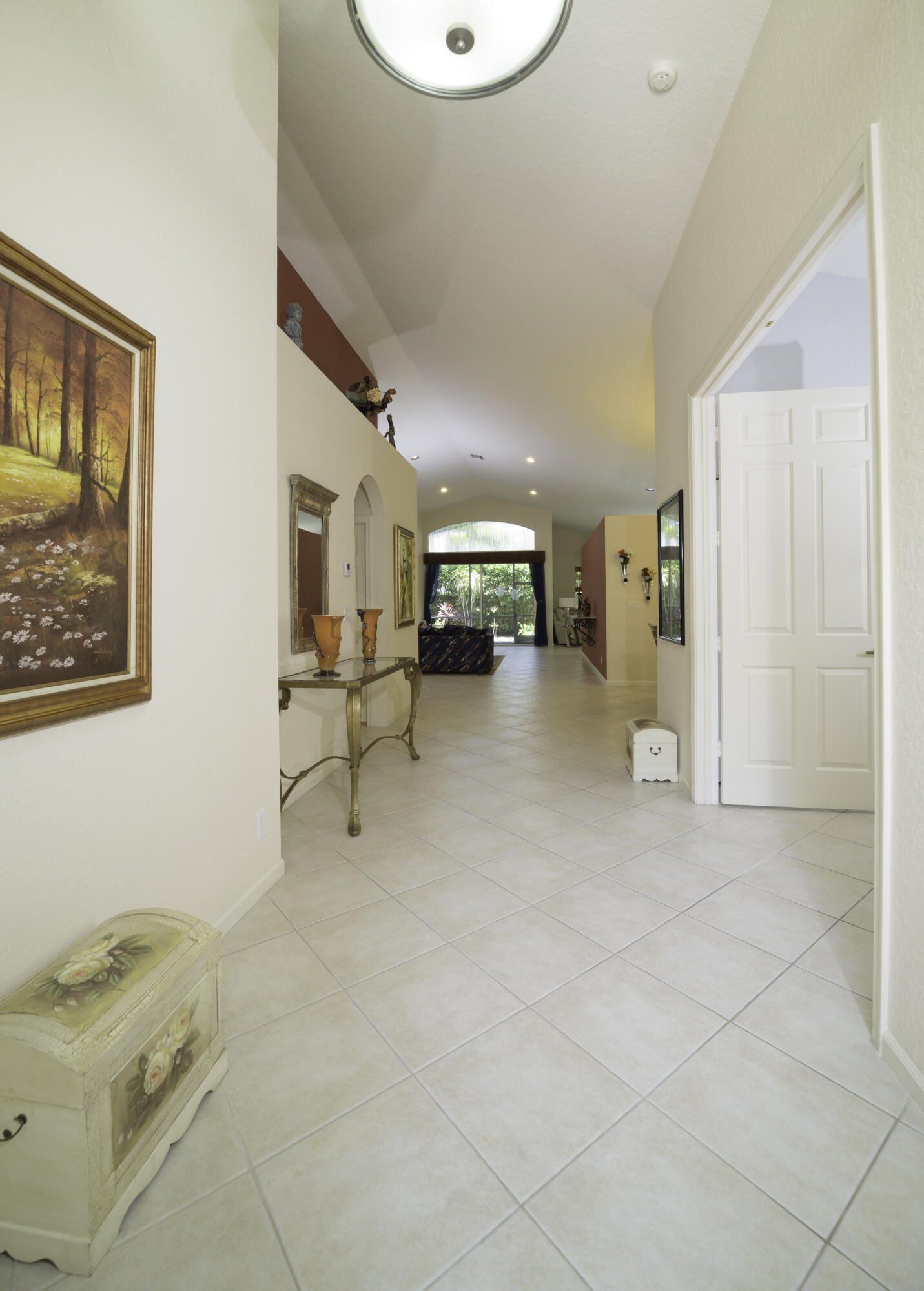 10052 Diamond Lake Drive — Photo 4