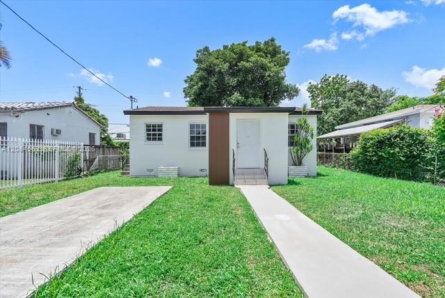 1530 NW 55th St — Photo 2