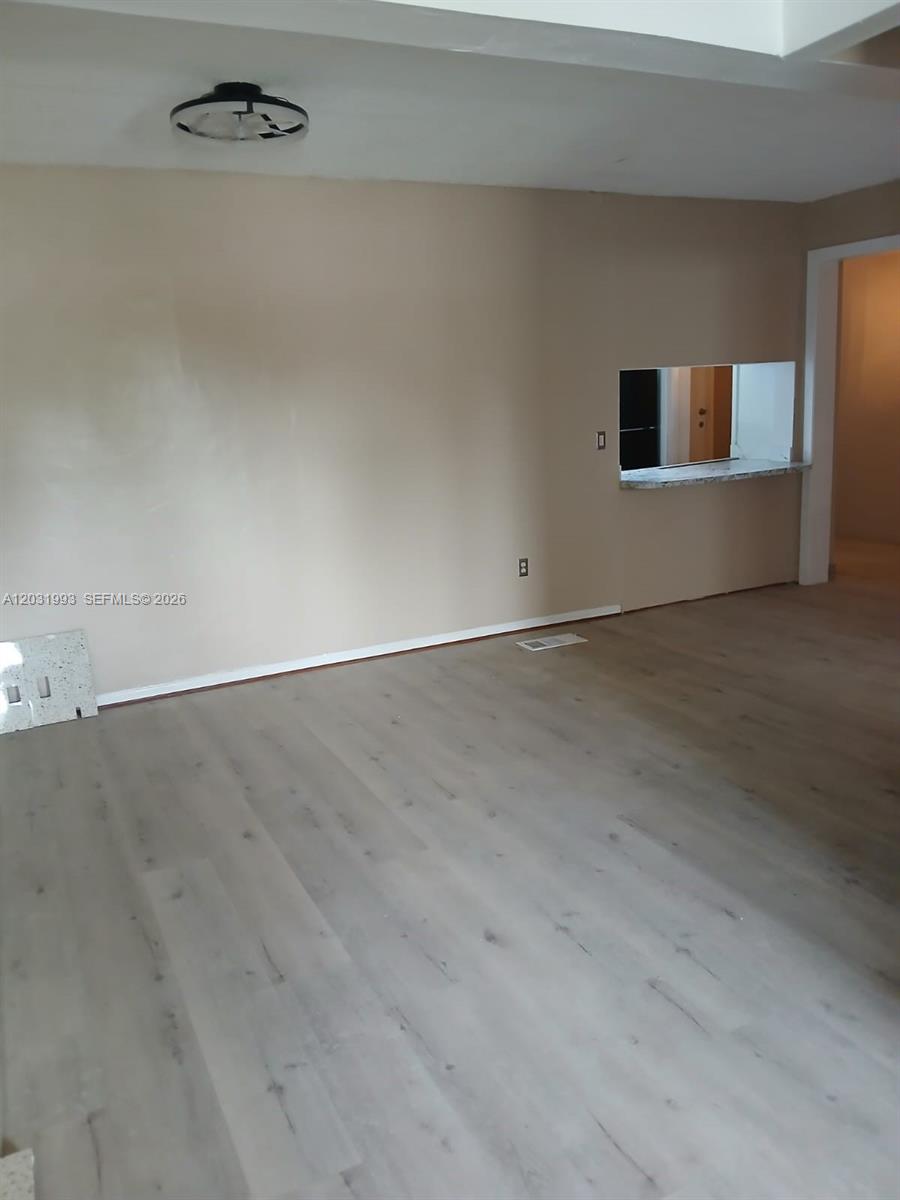 1400 NE 148th St # 2 — Photo 2