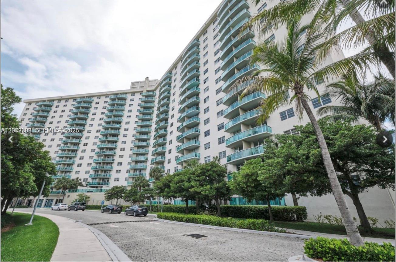 19370 Collins Ave # 1414 — Photo 5