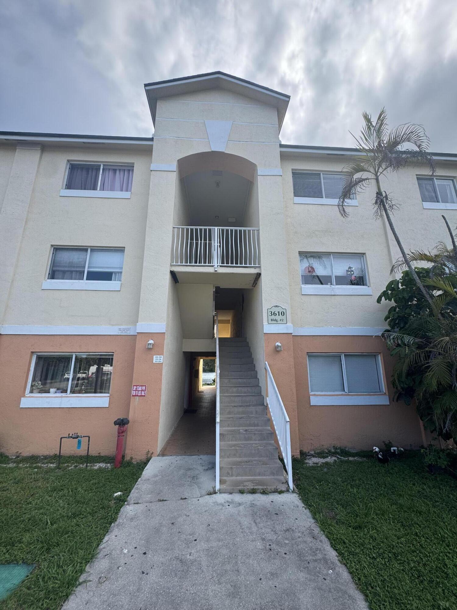 3610 N 56TH Avenue # 226, Hollywood FL 33021