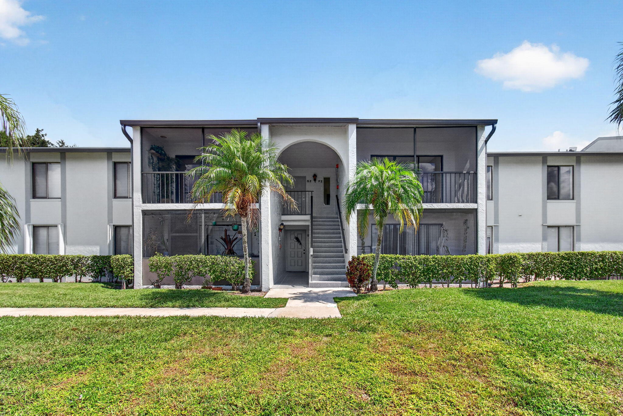 1010 Green Pine Boulevard # F2 — Photo 4