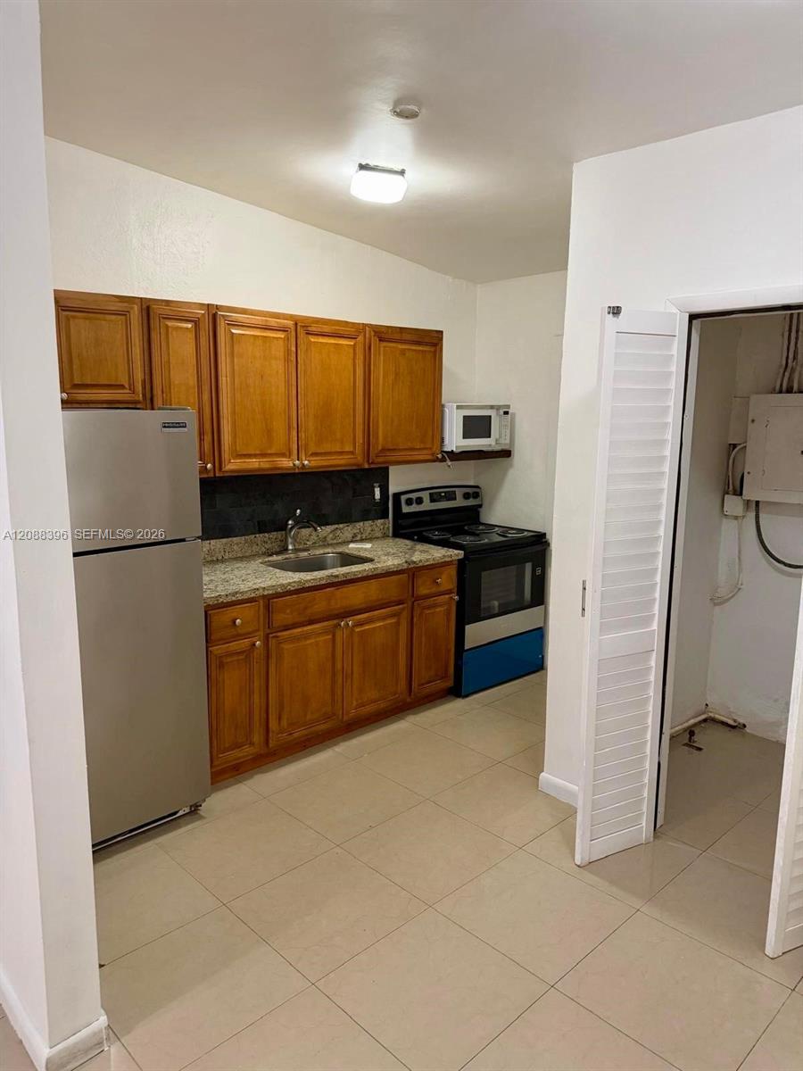 9947 NW 22nd Ave # 1 — Photo 5