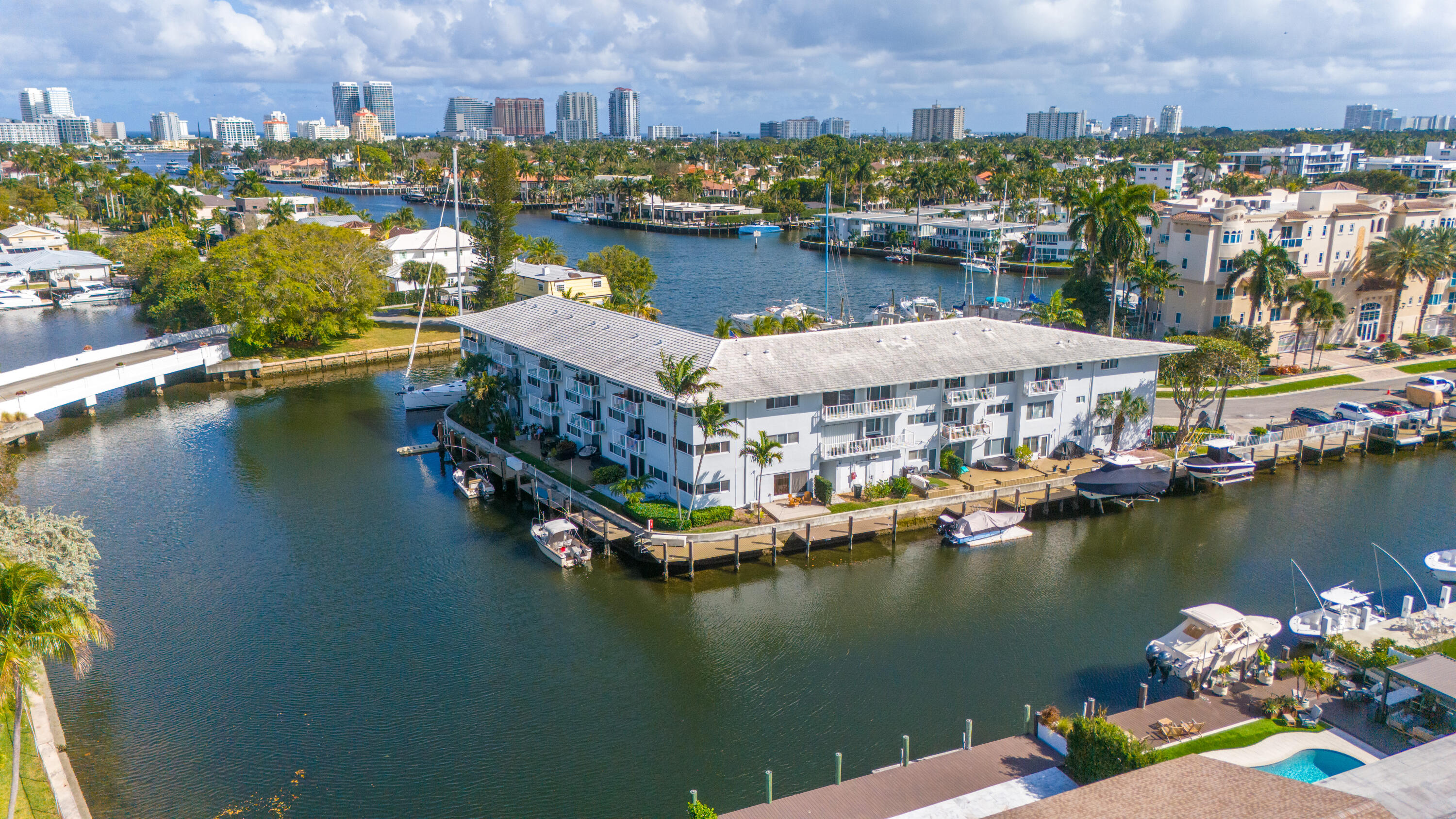 535 Hendricks Isle # 302, Fort Lauderdale FL 33301