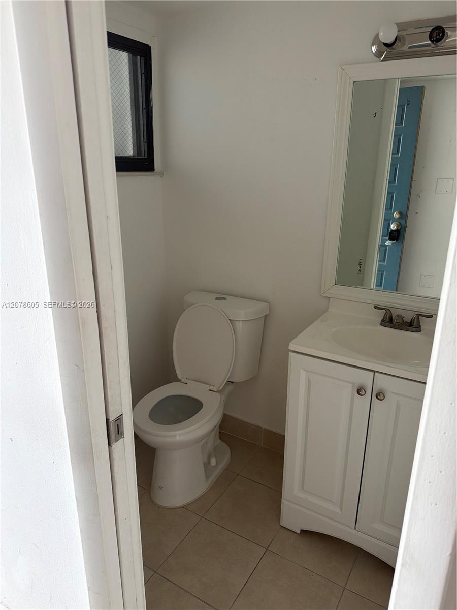 650 NE 149th St # 106F — Photo 2
