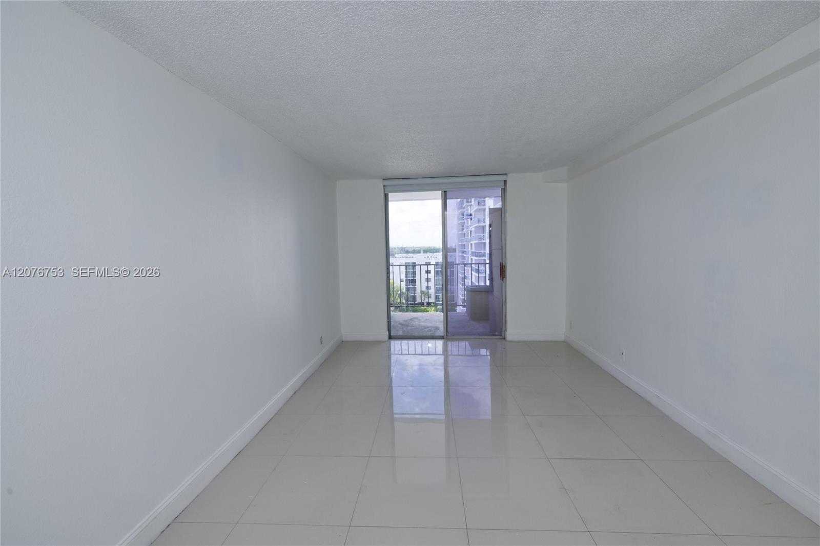 2903 N Miami Beach Blvd # 806 — Photo 5