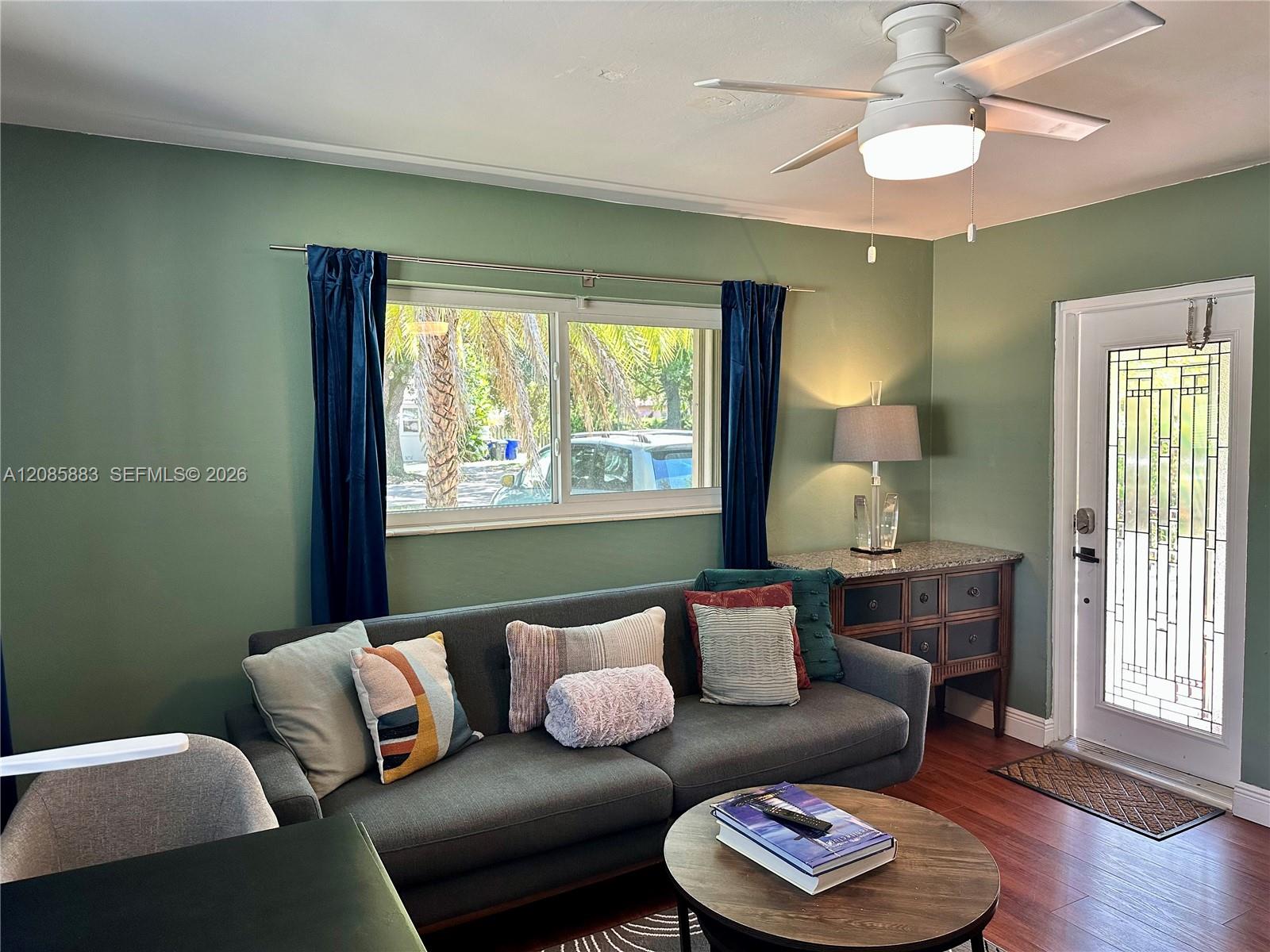 2431 Washington St # 2 — Photo 5
