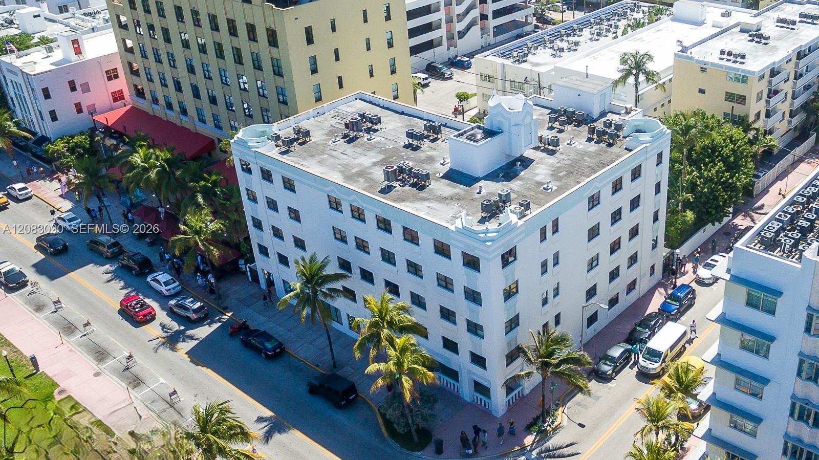 1390 Ocean Dr # 201 — Photo 2