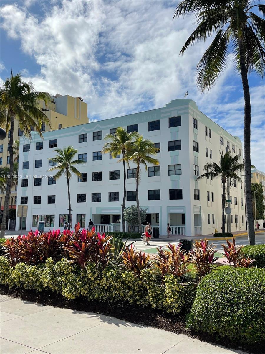 1390 Ocean Dr # 201 — Photo 5