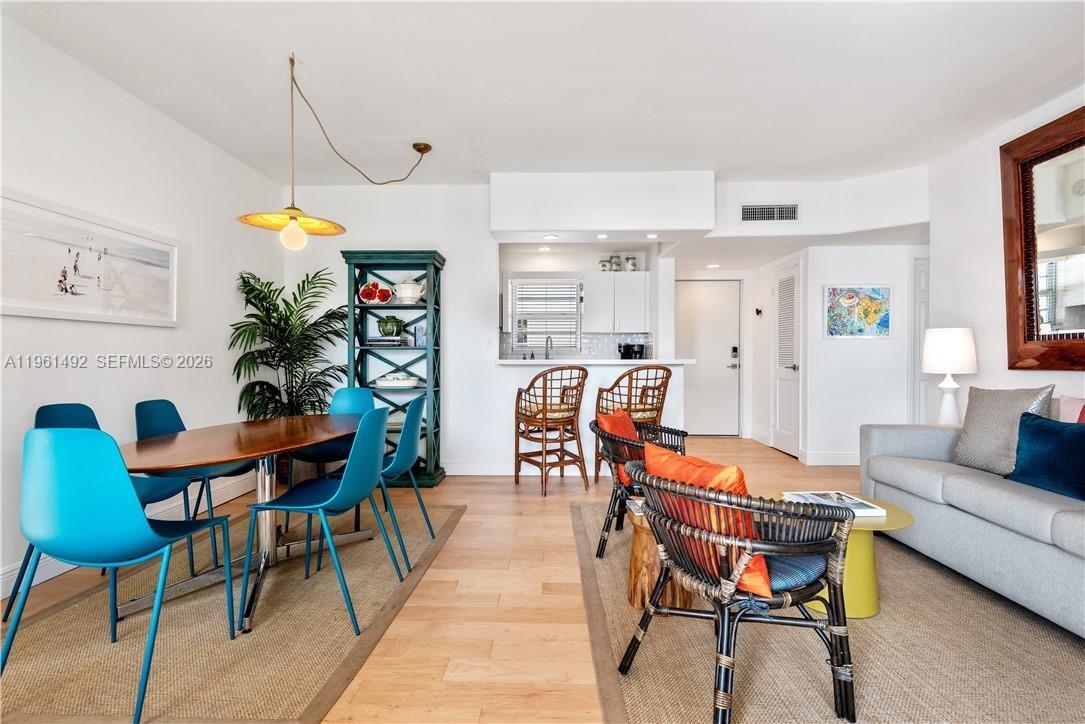 341 N Birch Rd # 209 — Photo 4