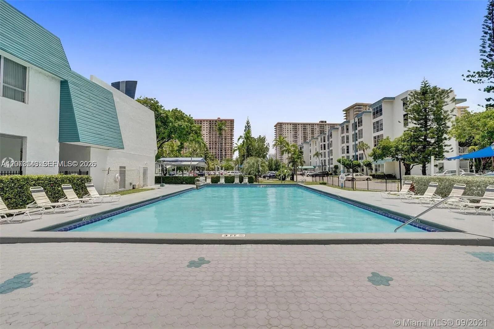 17560 Atlantic Blvd # 405 — Photo 3