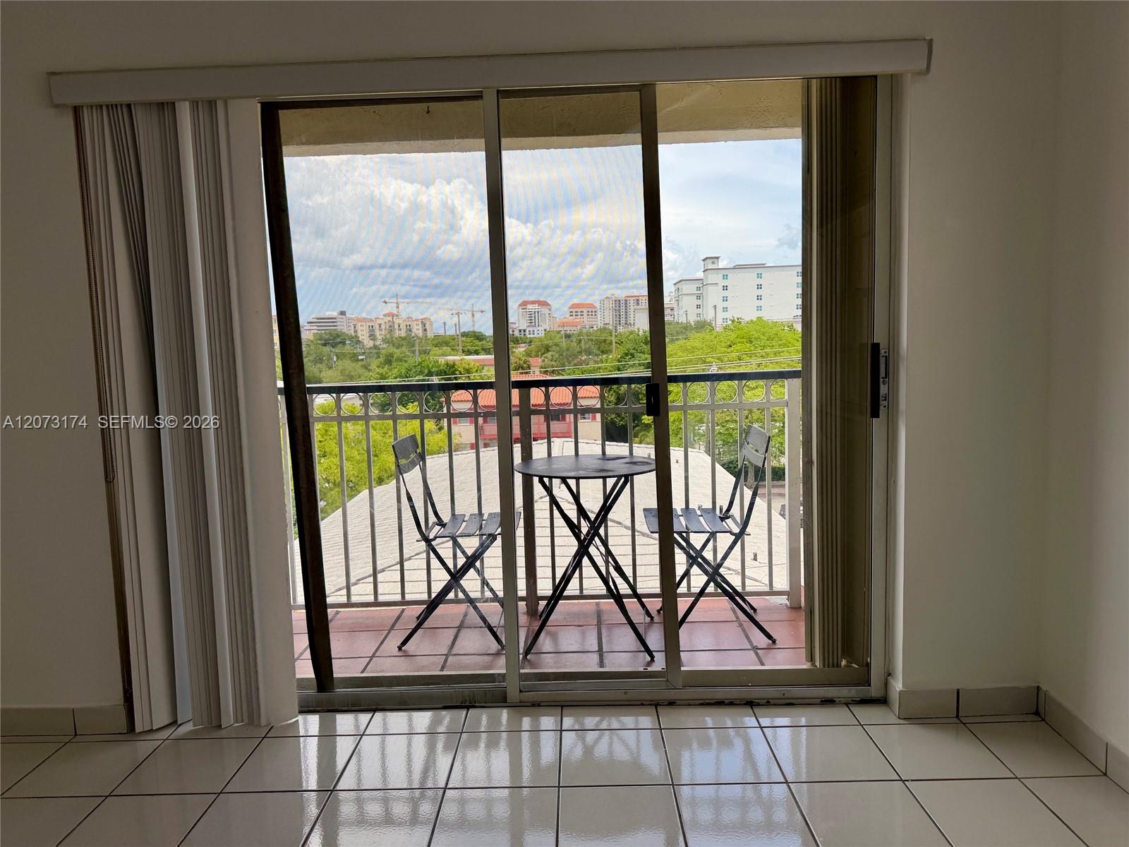 37 Majorca Ave # 402 — Photo 4