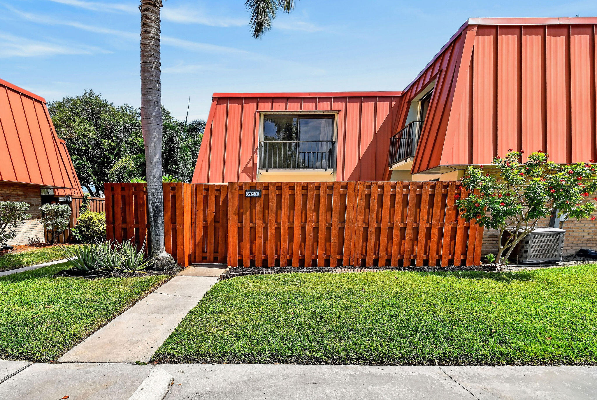 3157 Meridian Way S # A — Photo 3