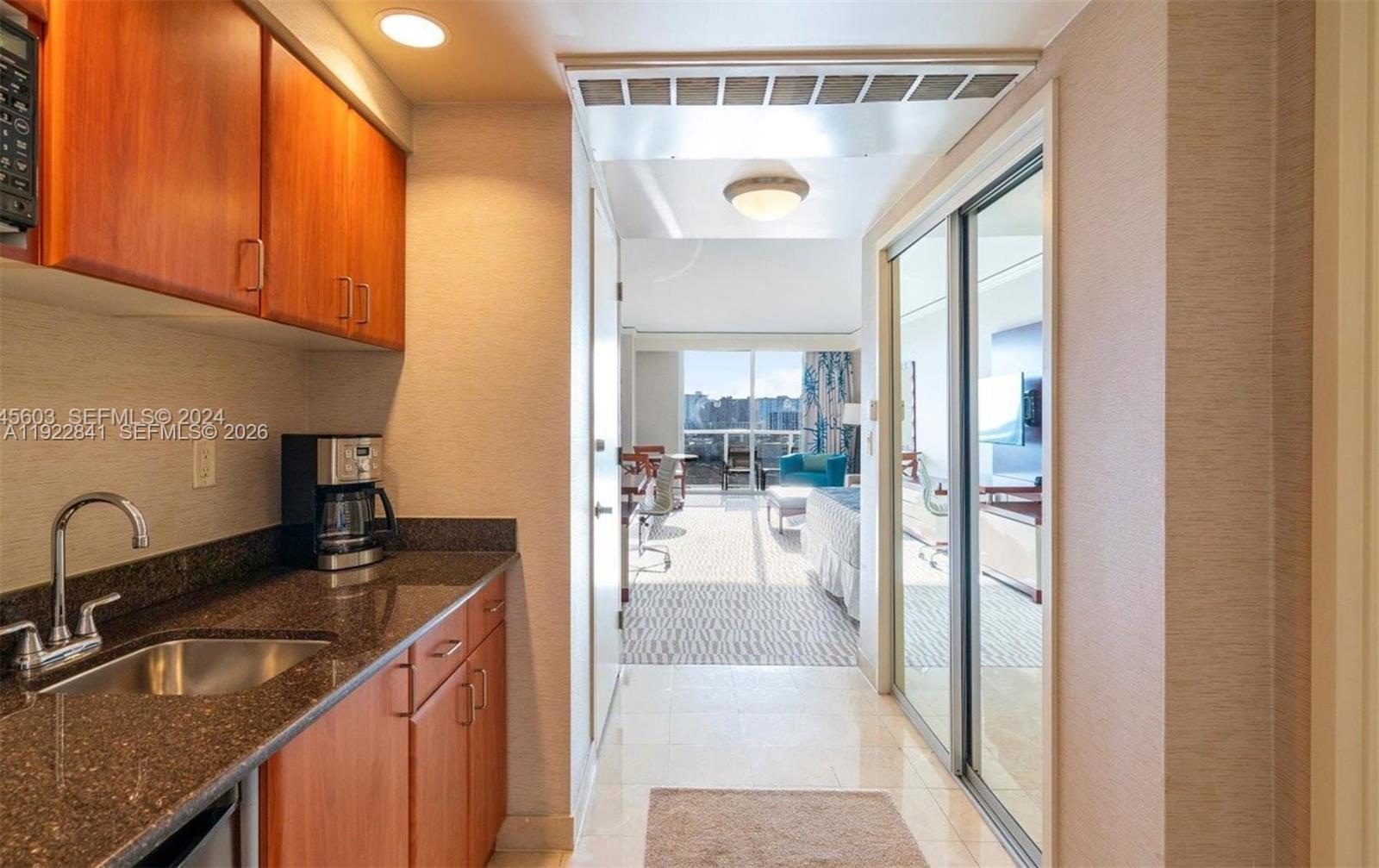 18001 Collins Ave # 717 — Photo 4