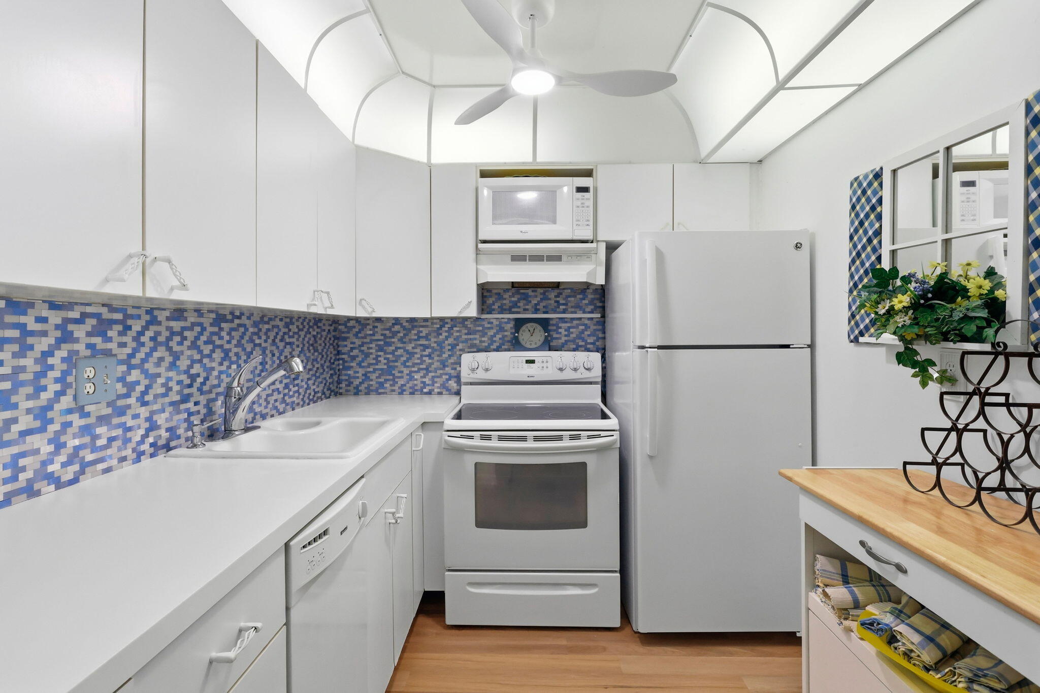 640 SNUG HARBOR Drive # F4 — Photo 4