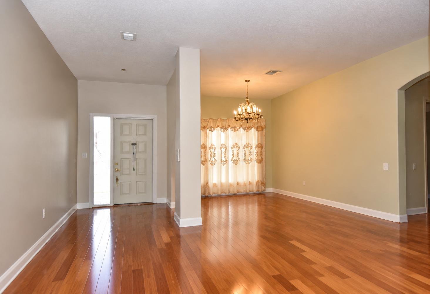 9570 Lantern Bay Circle — Photo 4