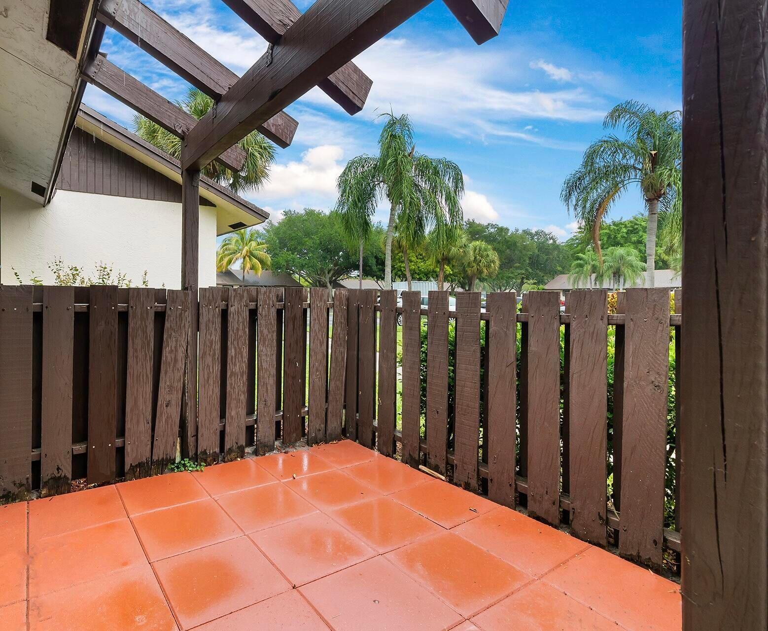 9 Vía De Casas Norte, Boynton Beach FL 33426