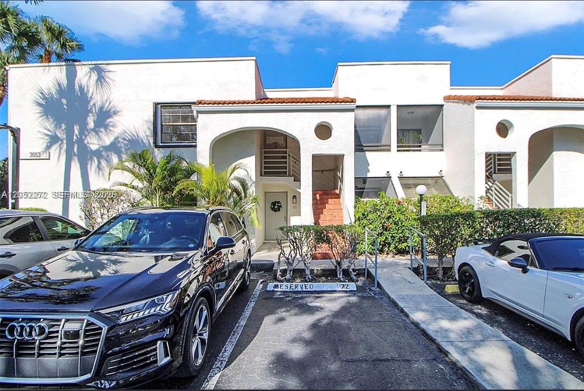 3553 Magellan Cir # 1, Aventura FL 33180