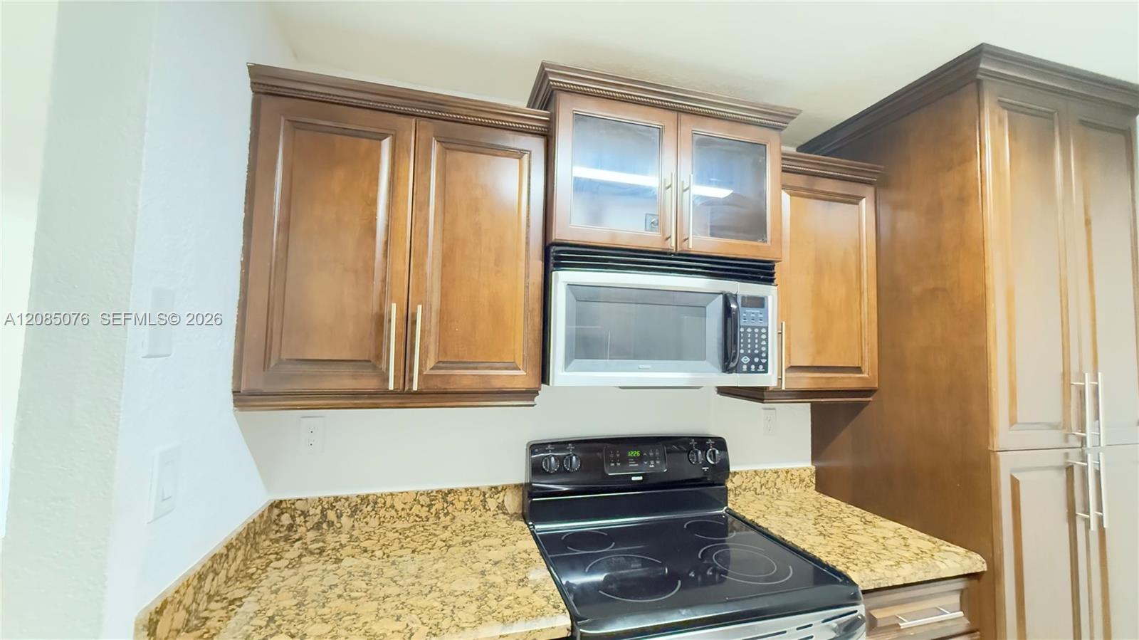 7121 Miami Lakes Dr # Q8 — Photo 3