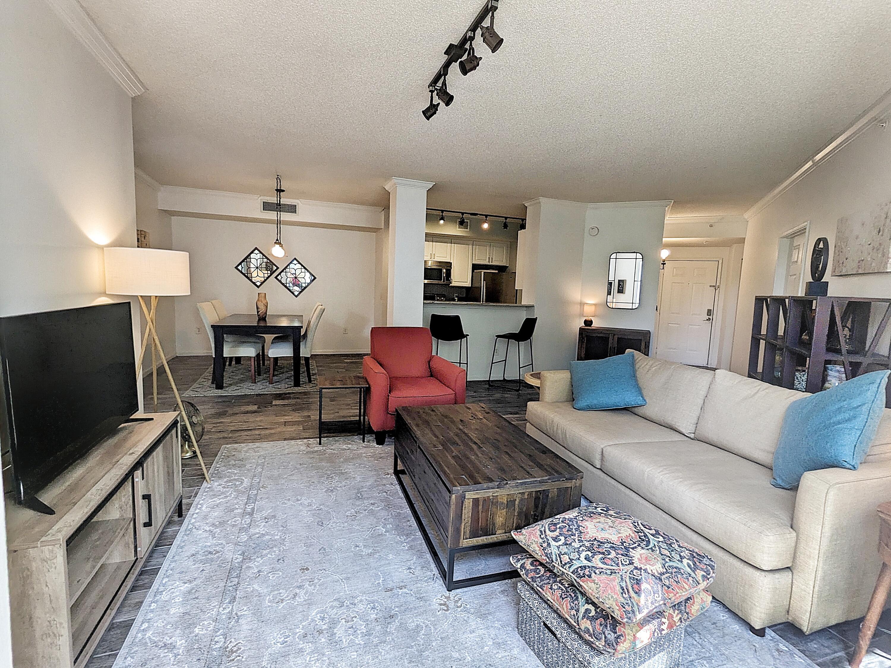 630 S SAPODILLA Avenue # 308 — Photo 4