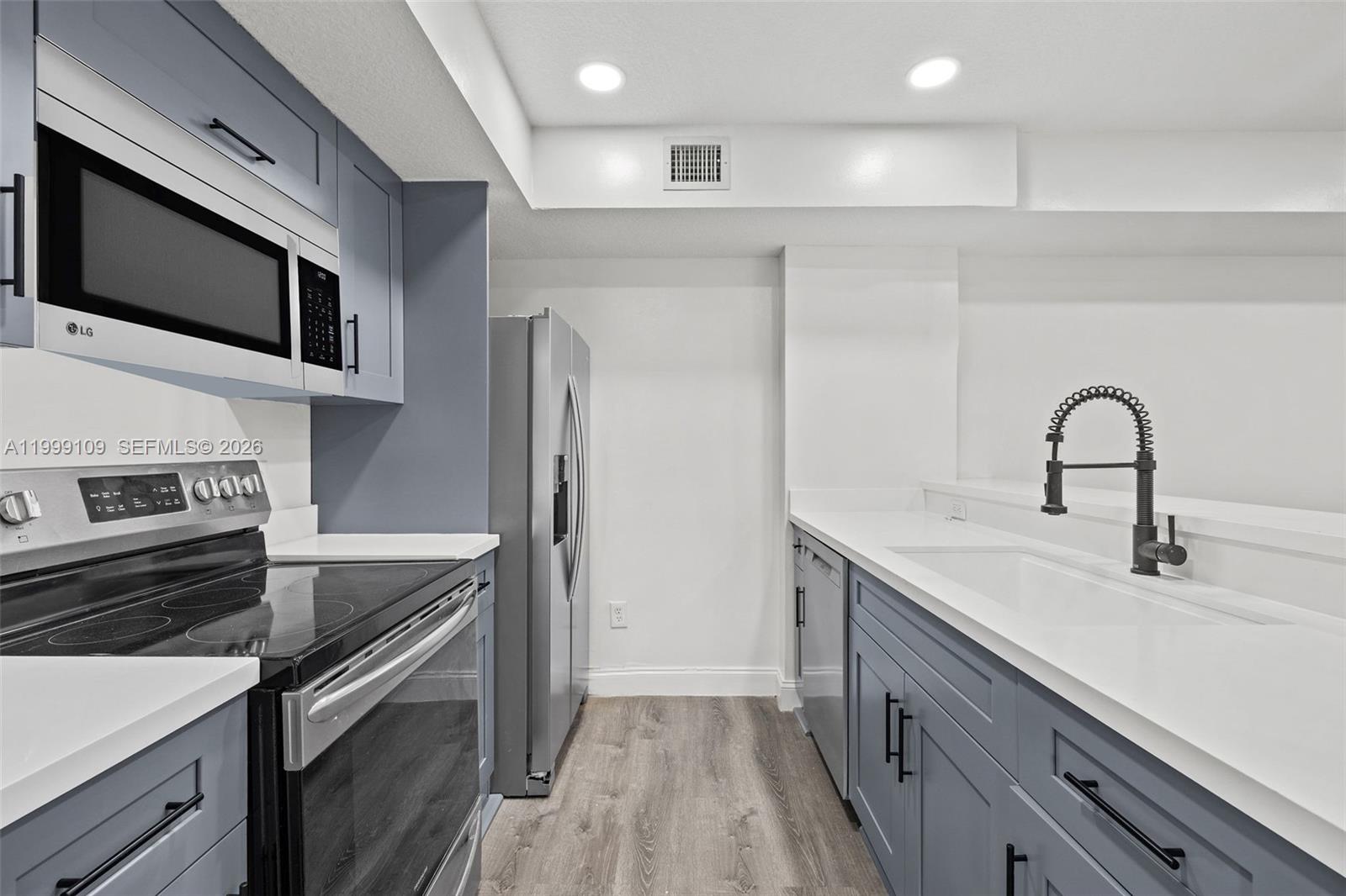 470 S Park Rd # 307, Hollywood FL 33021