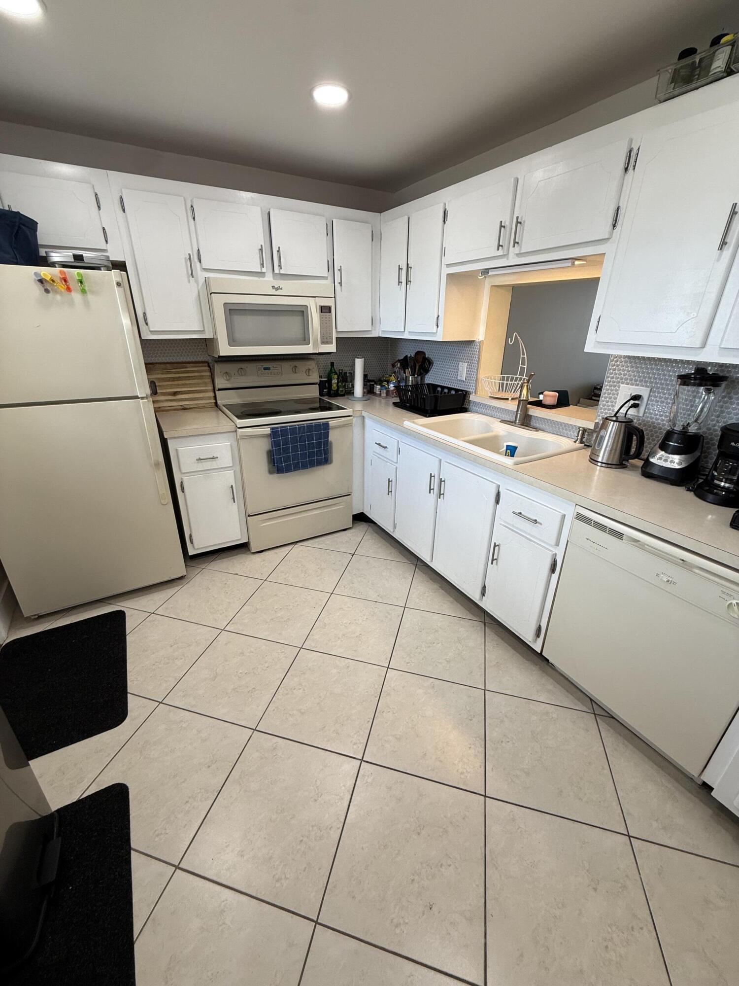 900 NE 12th Avenue # 708 — Photo 4