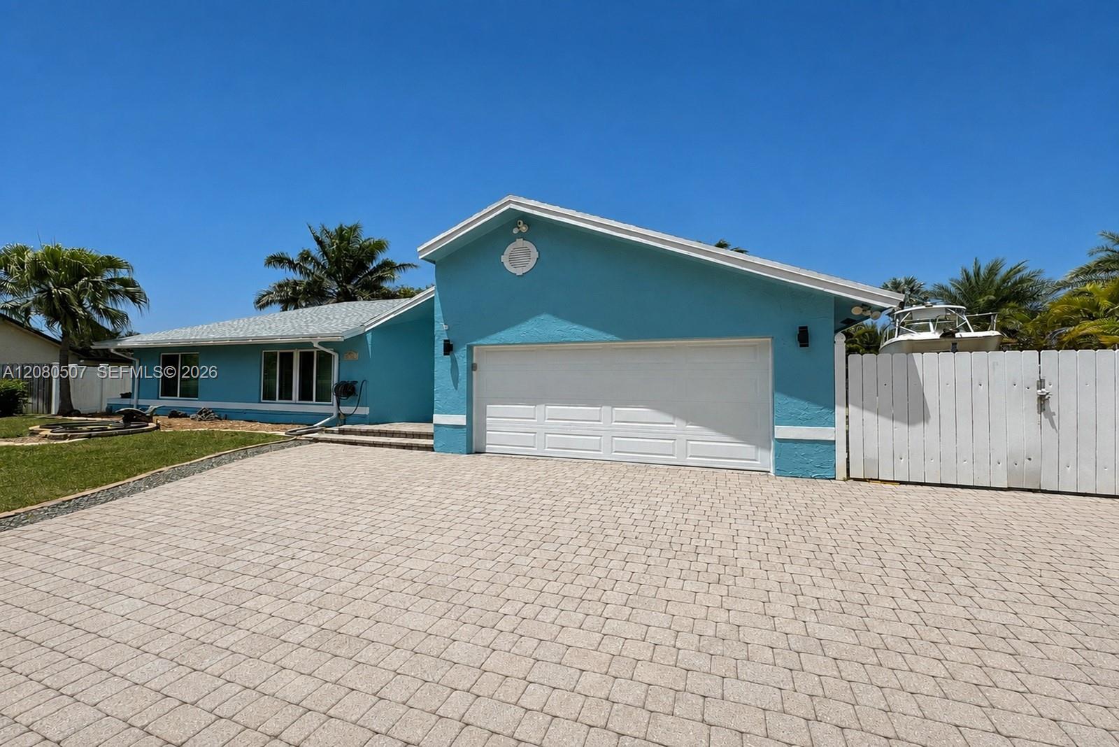 2811 SW 82nd Way — Photo 4