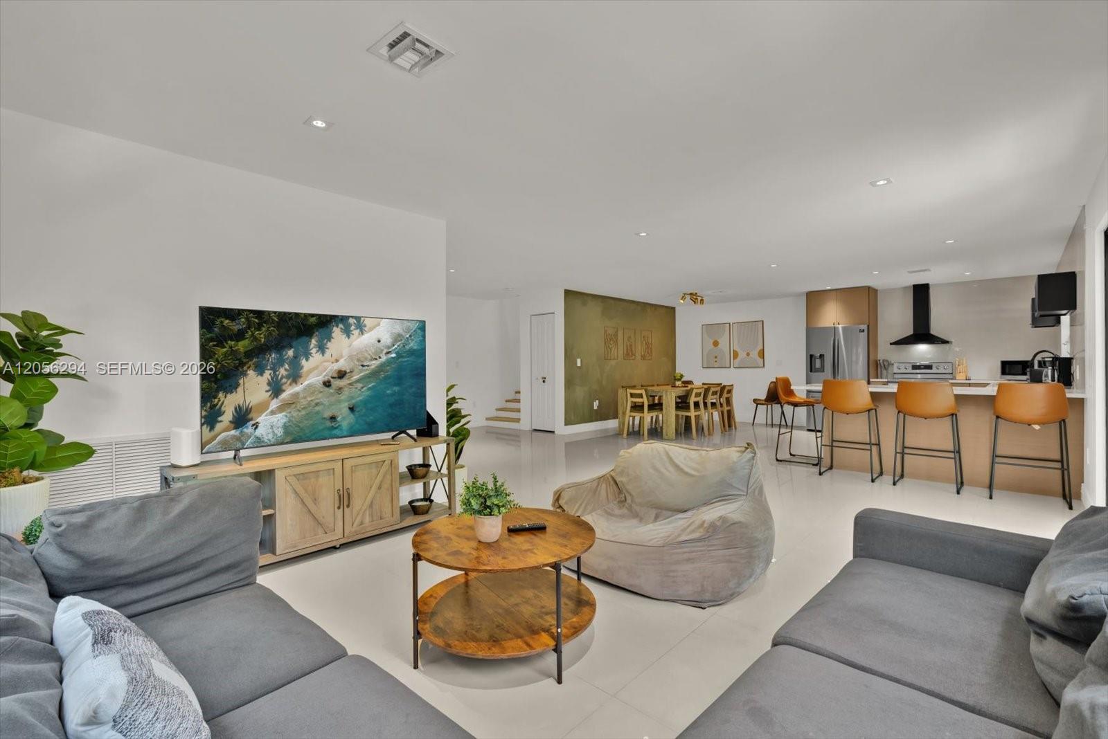 808 SW 29th St, Fort Lauderdale FL 33315