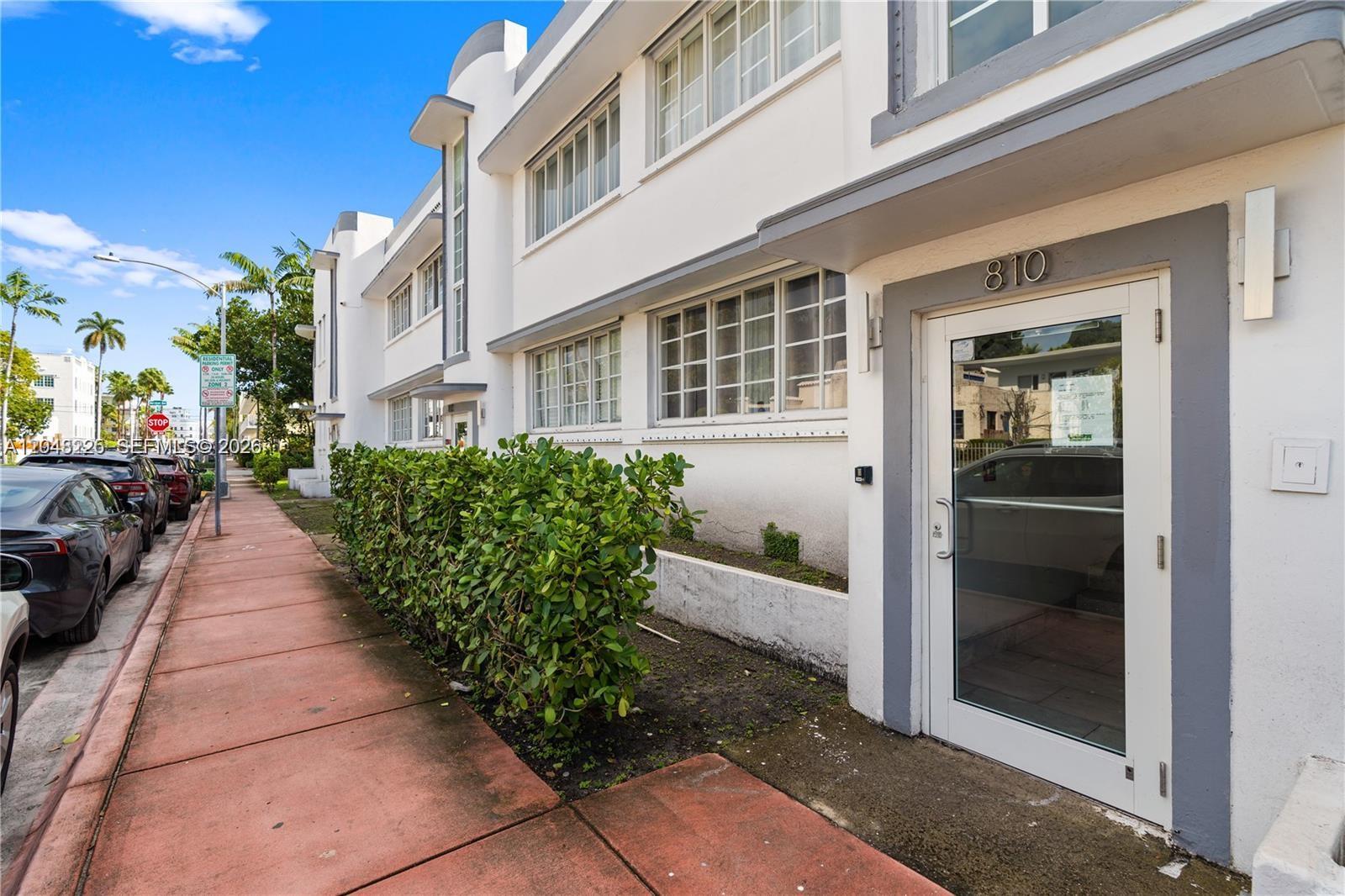 810 7th St # 205, Miami Beach FL 33139