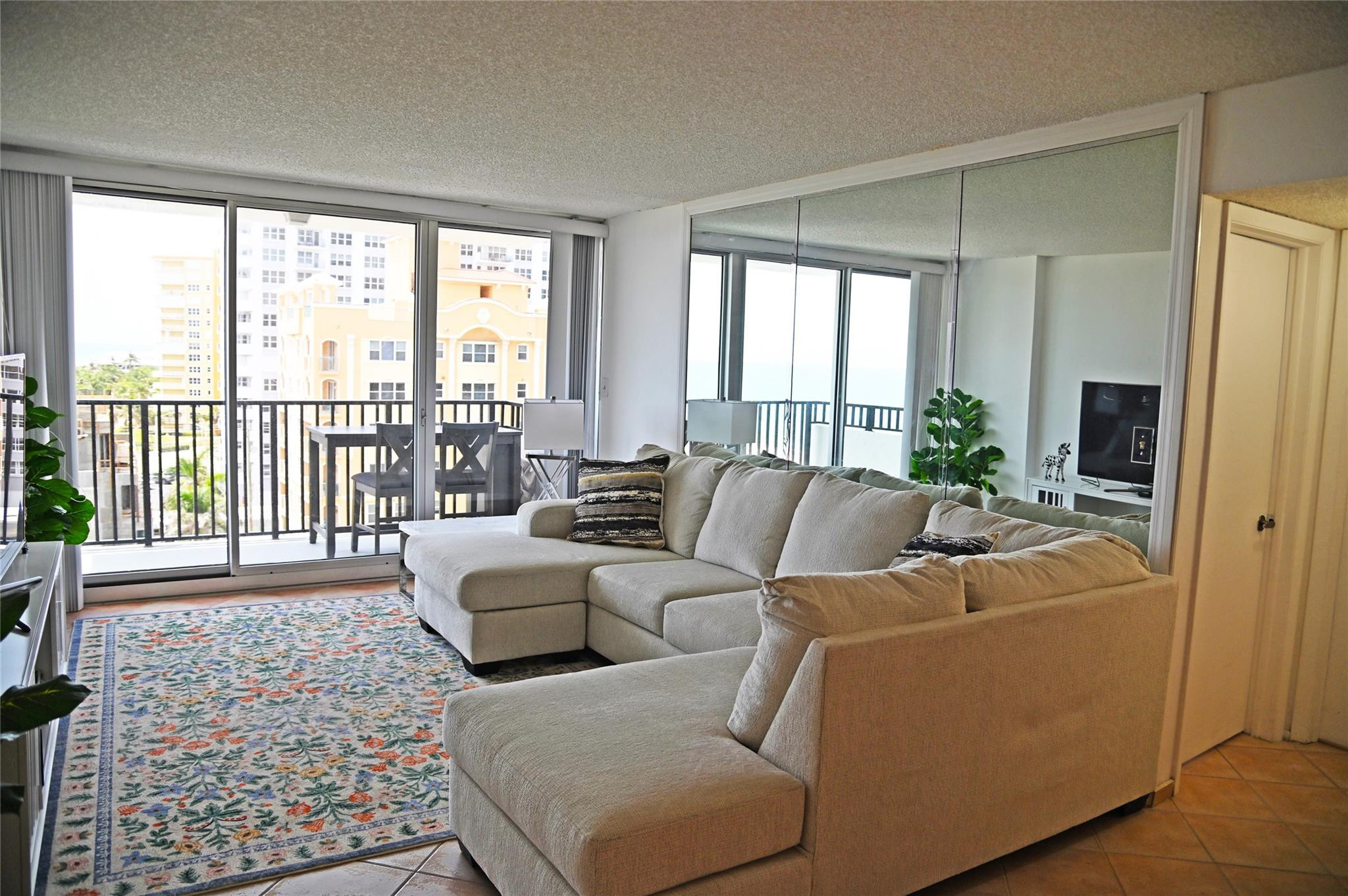 525 N OCEAN Boulevard # 923 — Photo 3