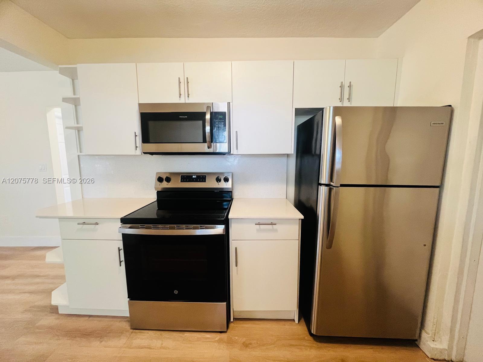 2000 Monroe St # 14 — Photo 4