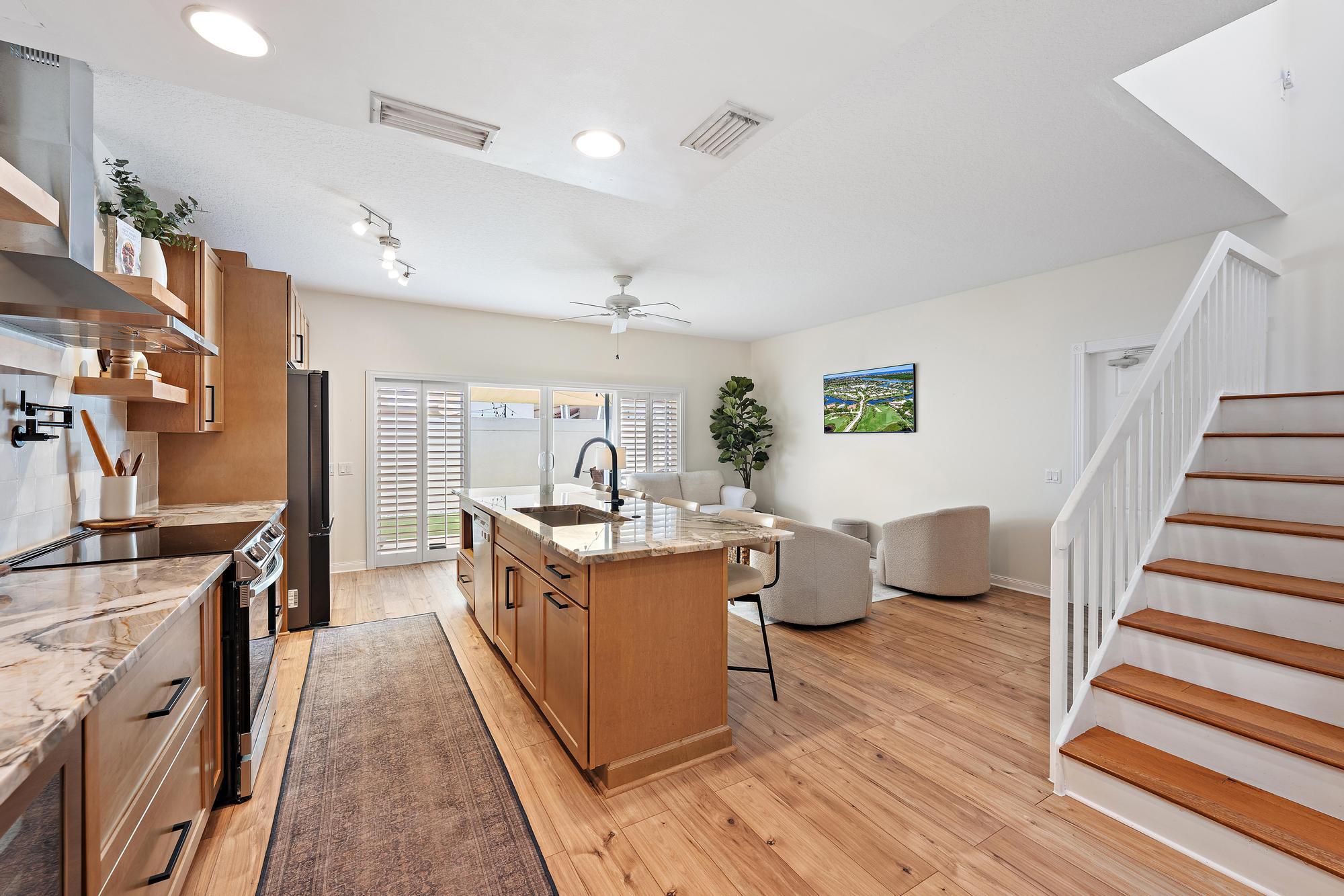 68 Live Oak Circle — Photo 4