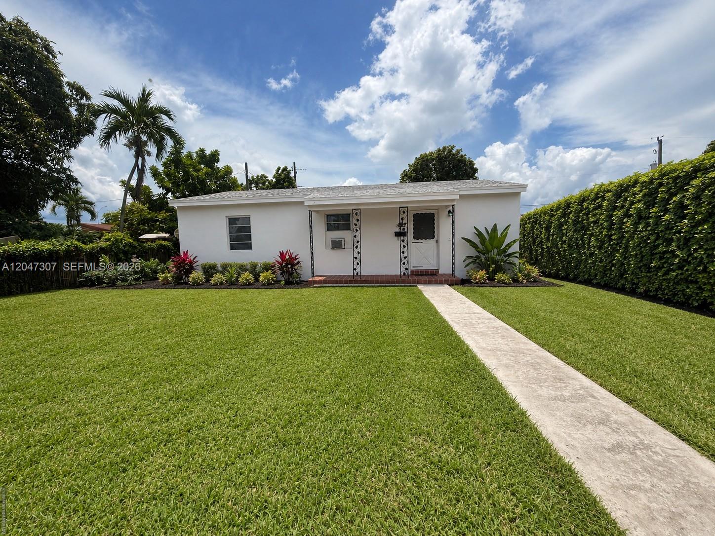 790 E 6th Pl, Hialeah FL 33010