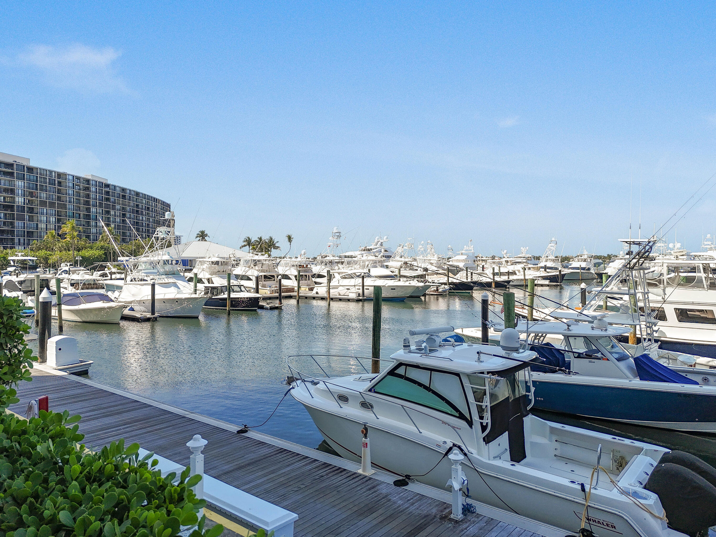 108 Lakeshore Drive # 140, North Palm Beach FL 33408