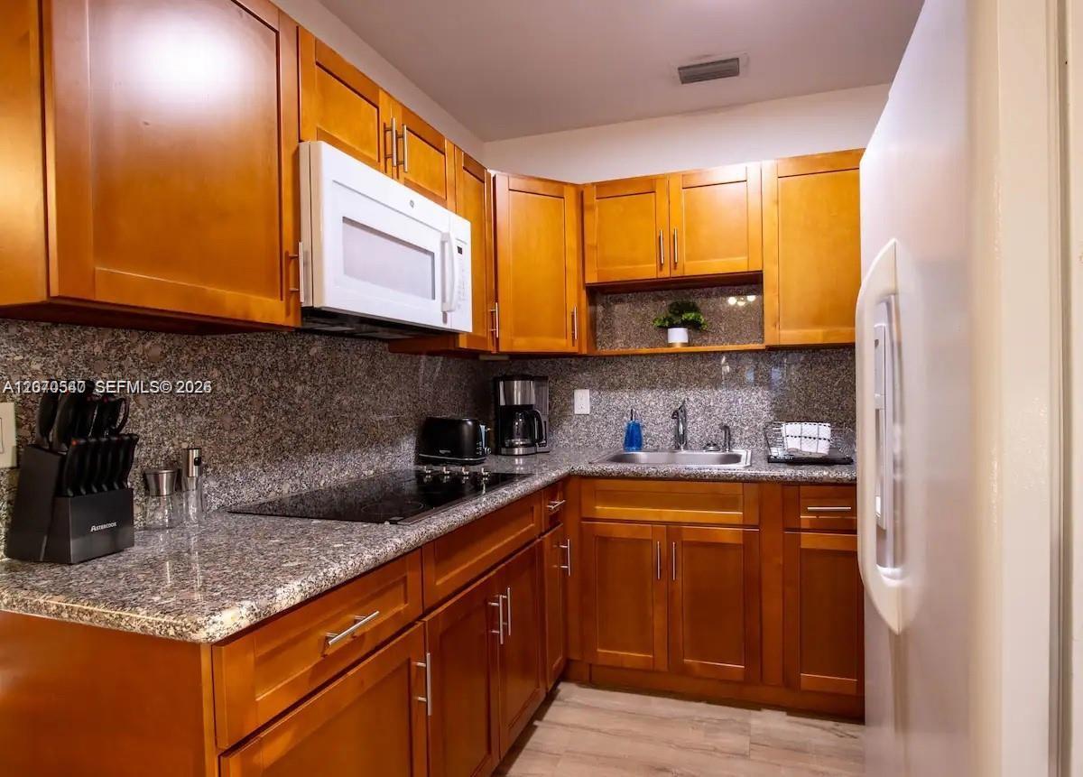 5911 SW 5th Ter # A — Photo 5