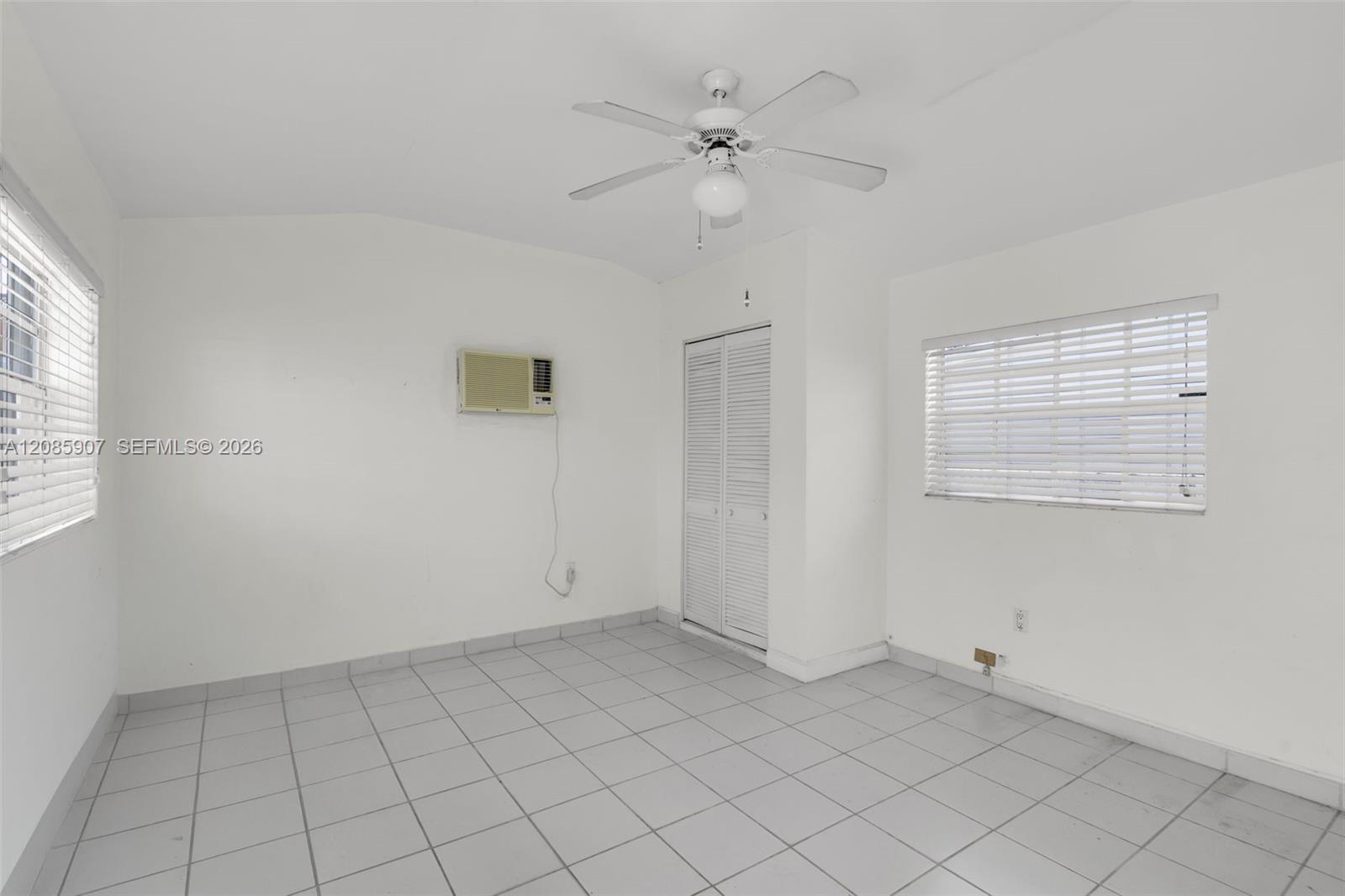 3640 SW 25th St # Casita — Photo 3